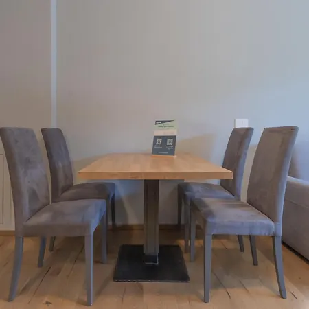 Hotiday Aparthotel 3*